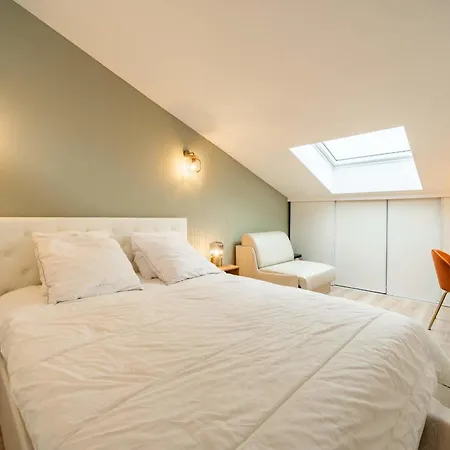 דירה Beautiful Two Bedroom Duplex